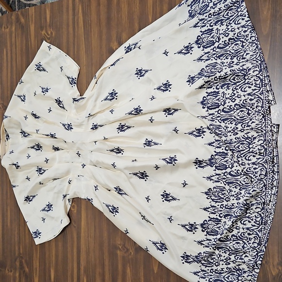 Glam Cream and Navy Casual Dress - Picture 8 of 12